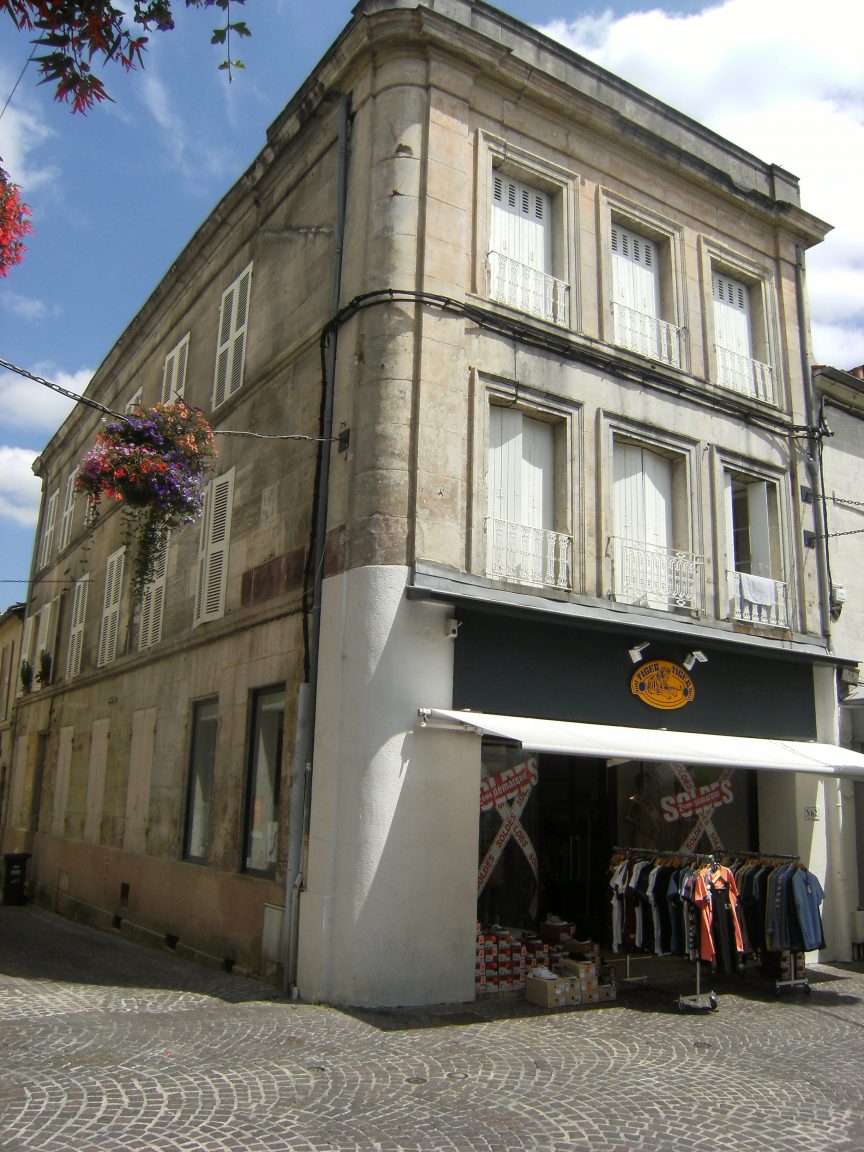 Maison, 60 rue d'Angoulême (21 juillet 2015)