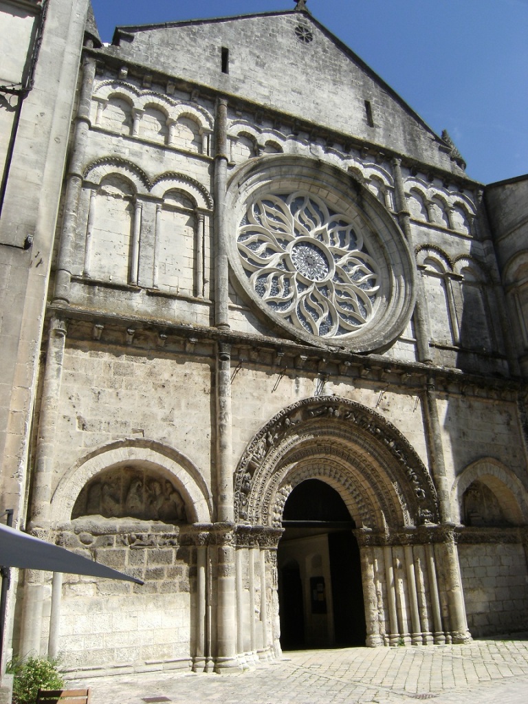 rue Aristide Briand - L'église Saint Léger (27 mars 2015)