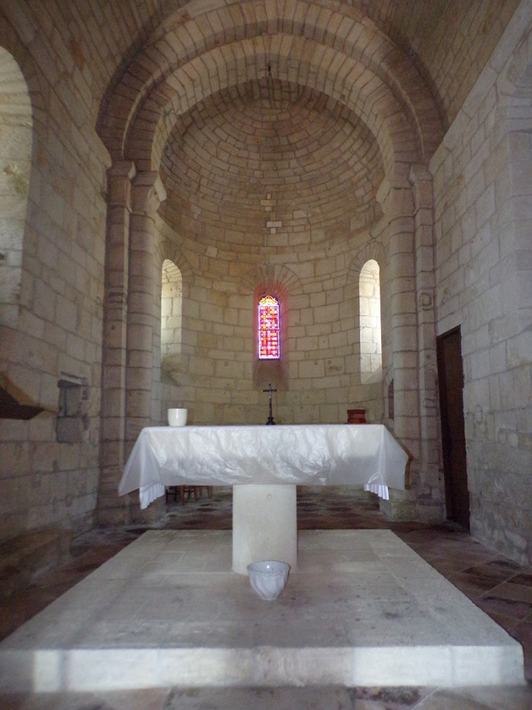 Le Seure - L'église Notre-Dame de l'Assomption - L'autel (29 juin 2019)