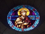 Eglise Saint Antoine – Le vitrail 'St Fidèle' (19 mars 2021)